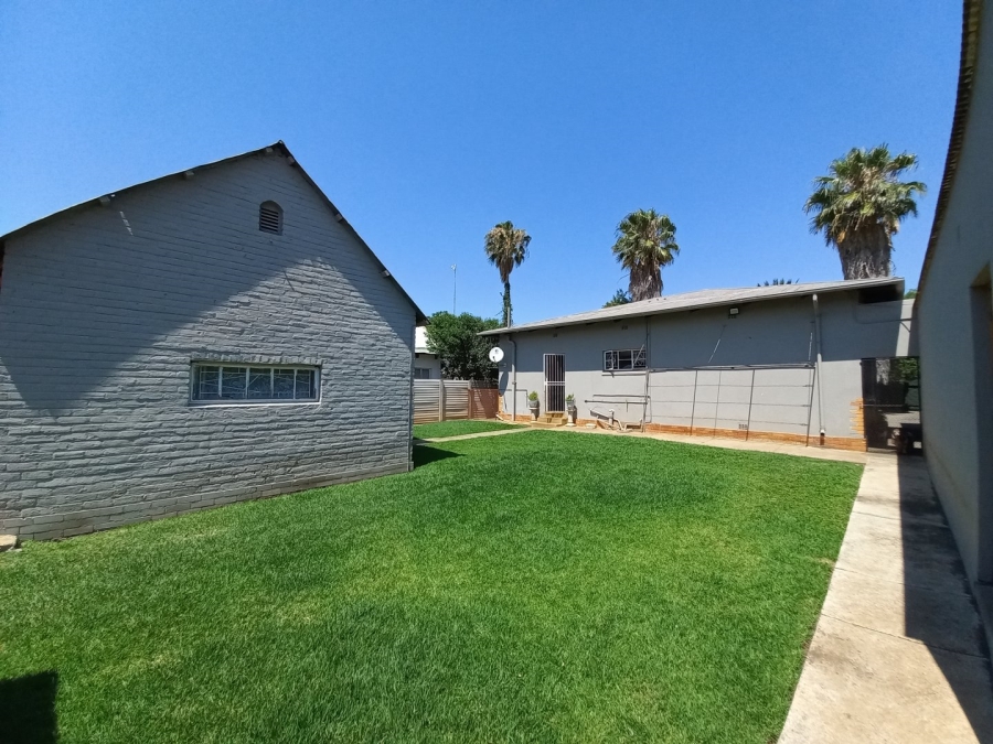 2 Bedroom Property for Sale in Potchefstroom North West